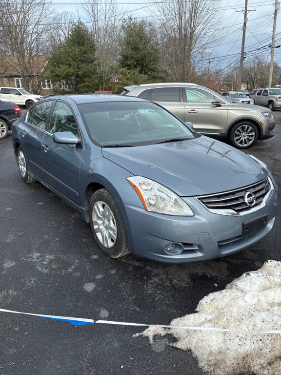 2010 Nissan Altima Image 2
