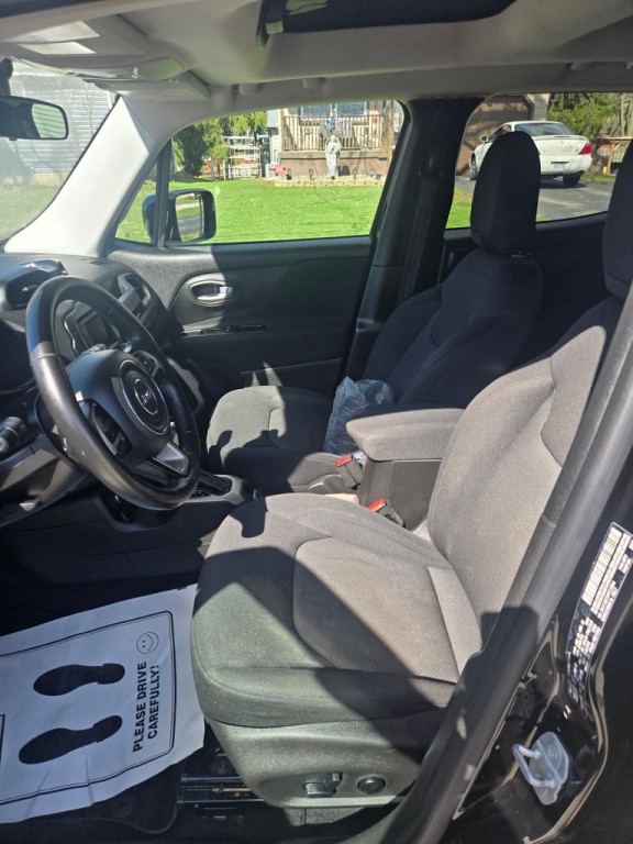 2015 Jeep Renegade Image 7