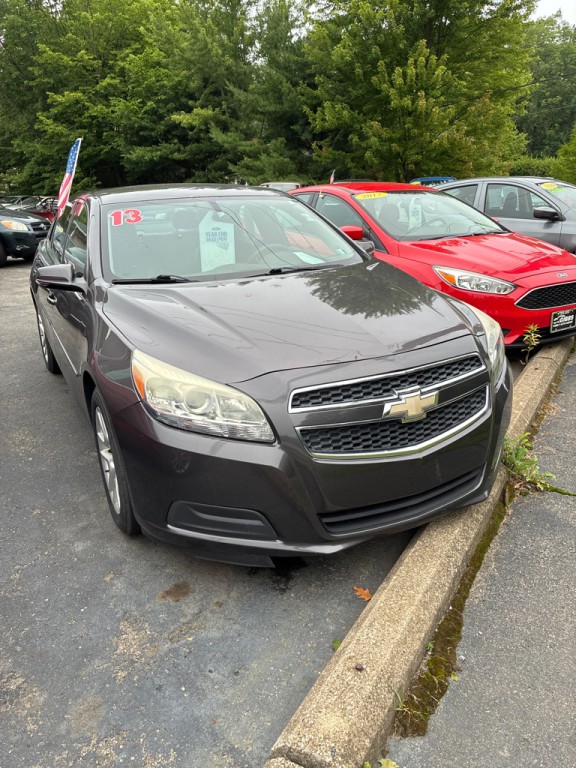 2013 Chevrolet Malibu Image 1