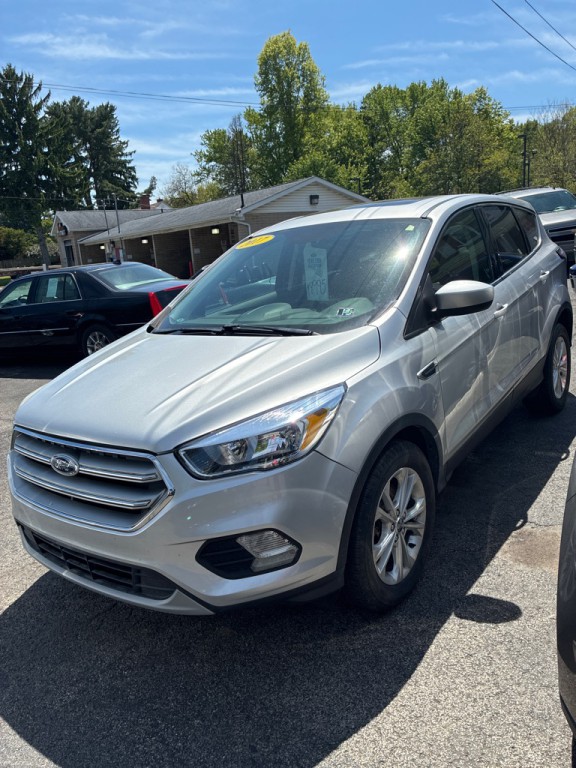 2017 Ford Escape Image 2