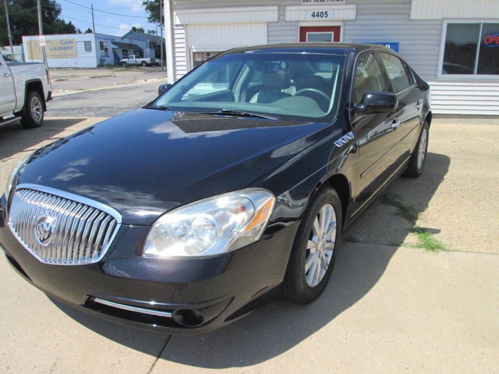 2011 Buick Lucerne Image 5