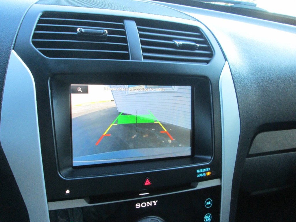 2015 Ford Explorer Image 17