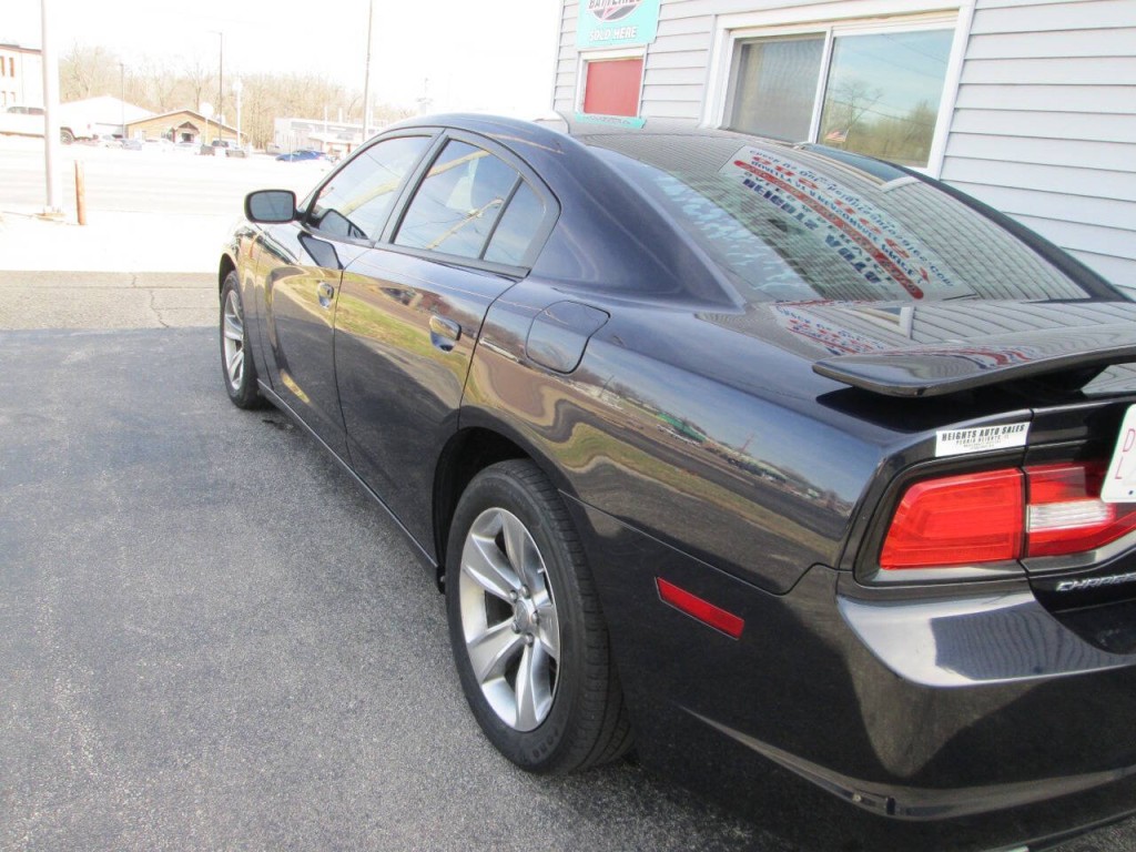 2011 Dodge Charger Image 6