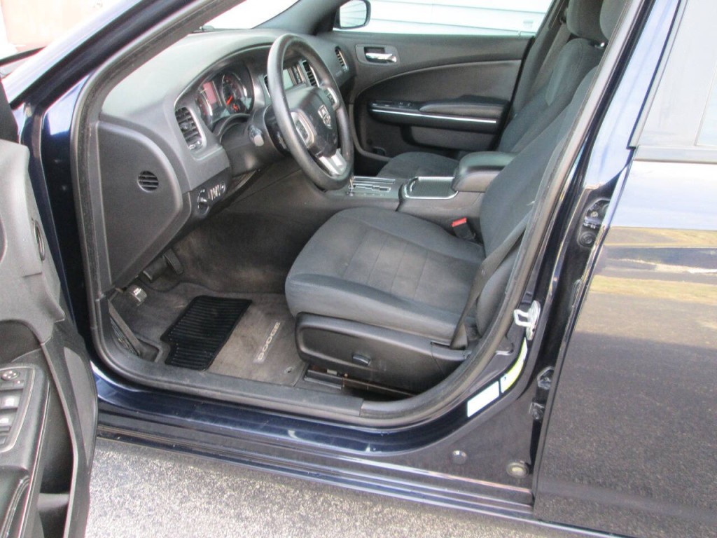 2011 Dodge Charger Image 9