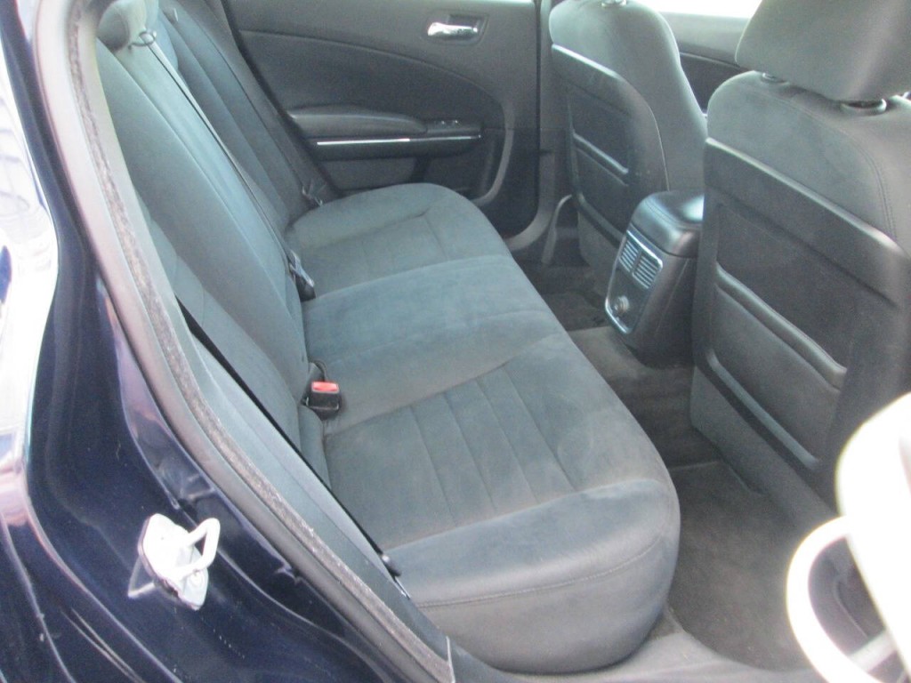 2011 Dodge Charger Image 12