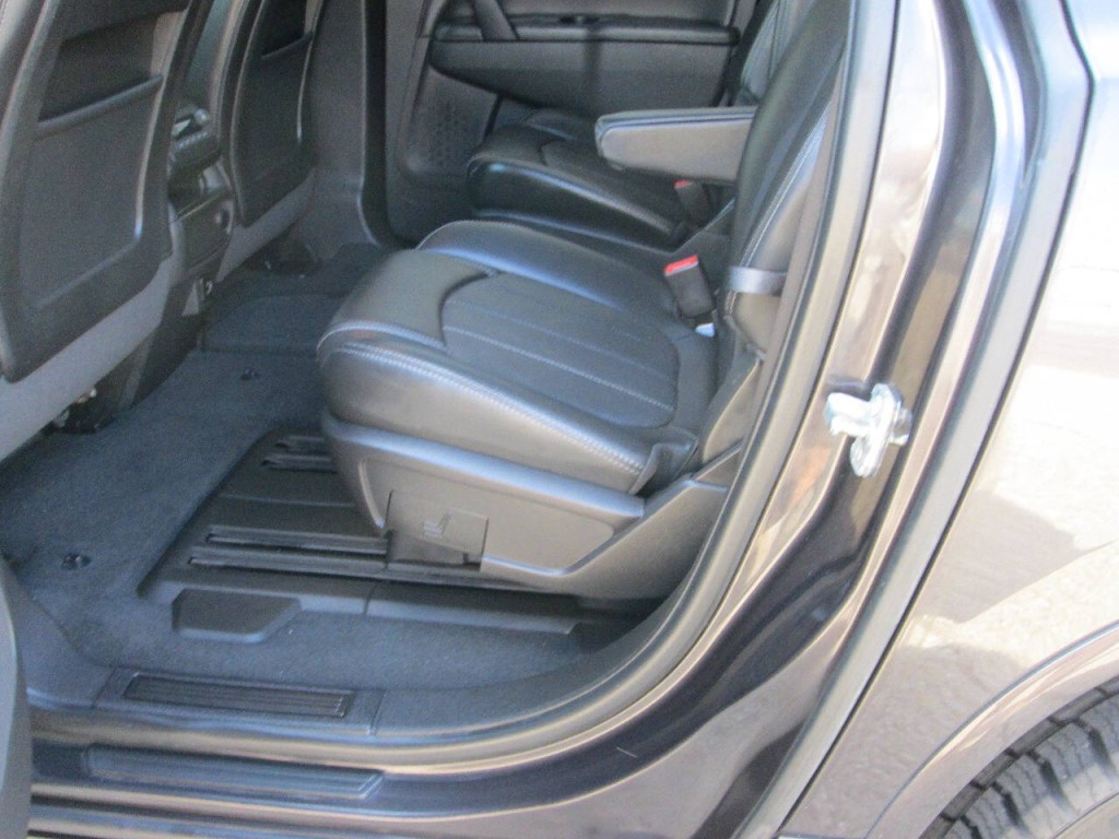2017 Buick Enclave Image 10