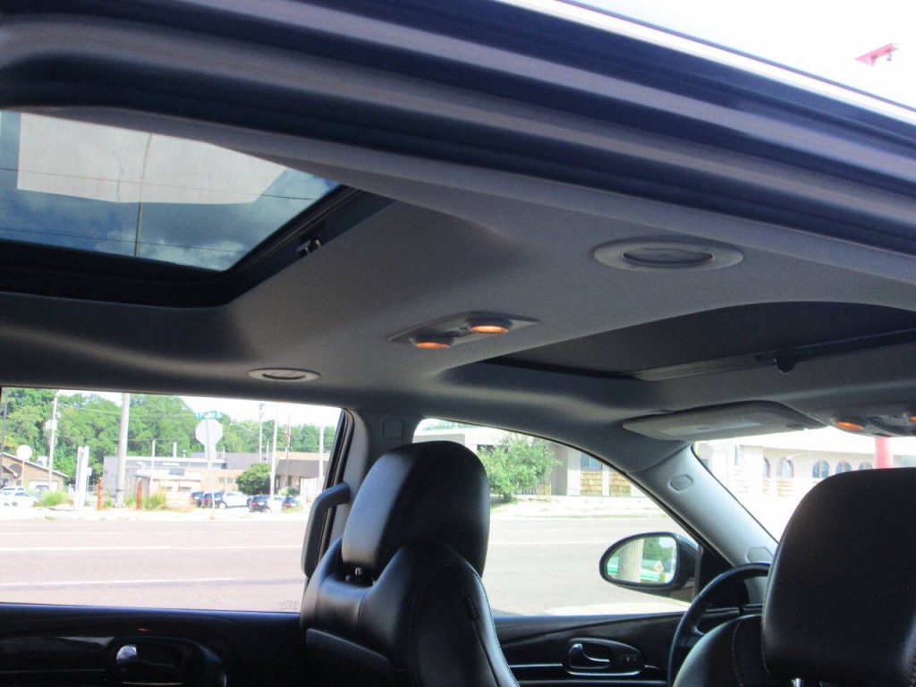 2017 Buick Enclave Image 13