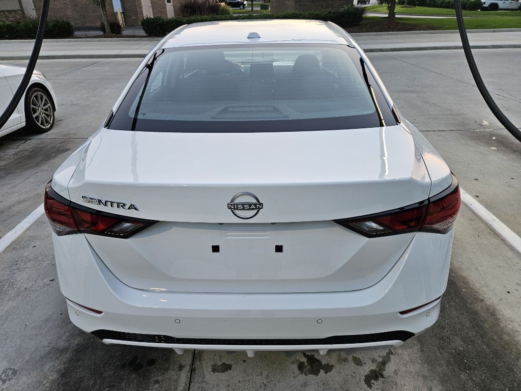 2025 Nissan Sentra Image 4