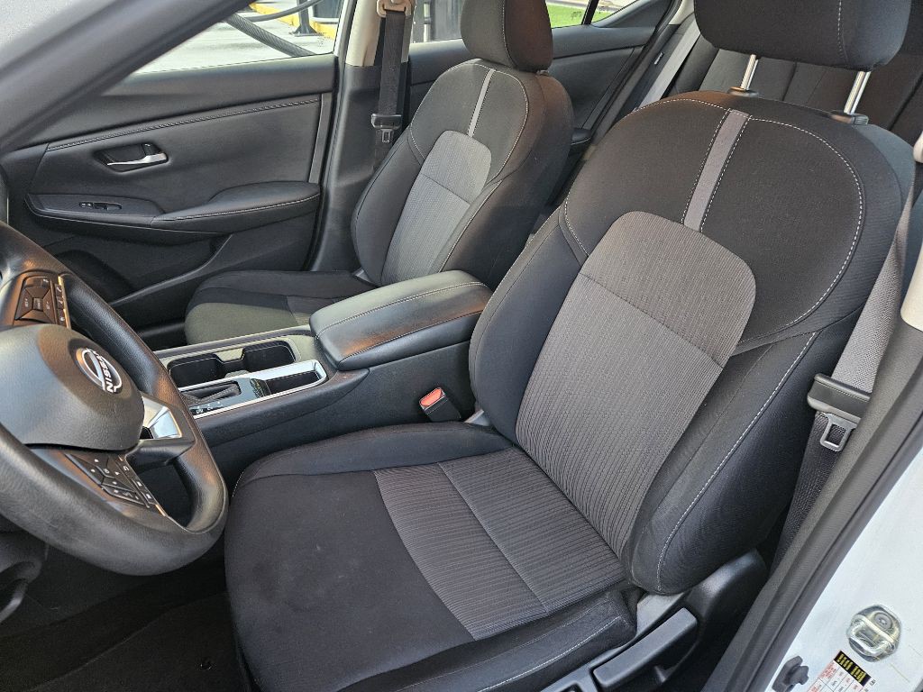 2025 Nissan Sentra Image 7