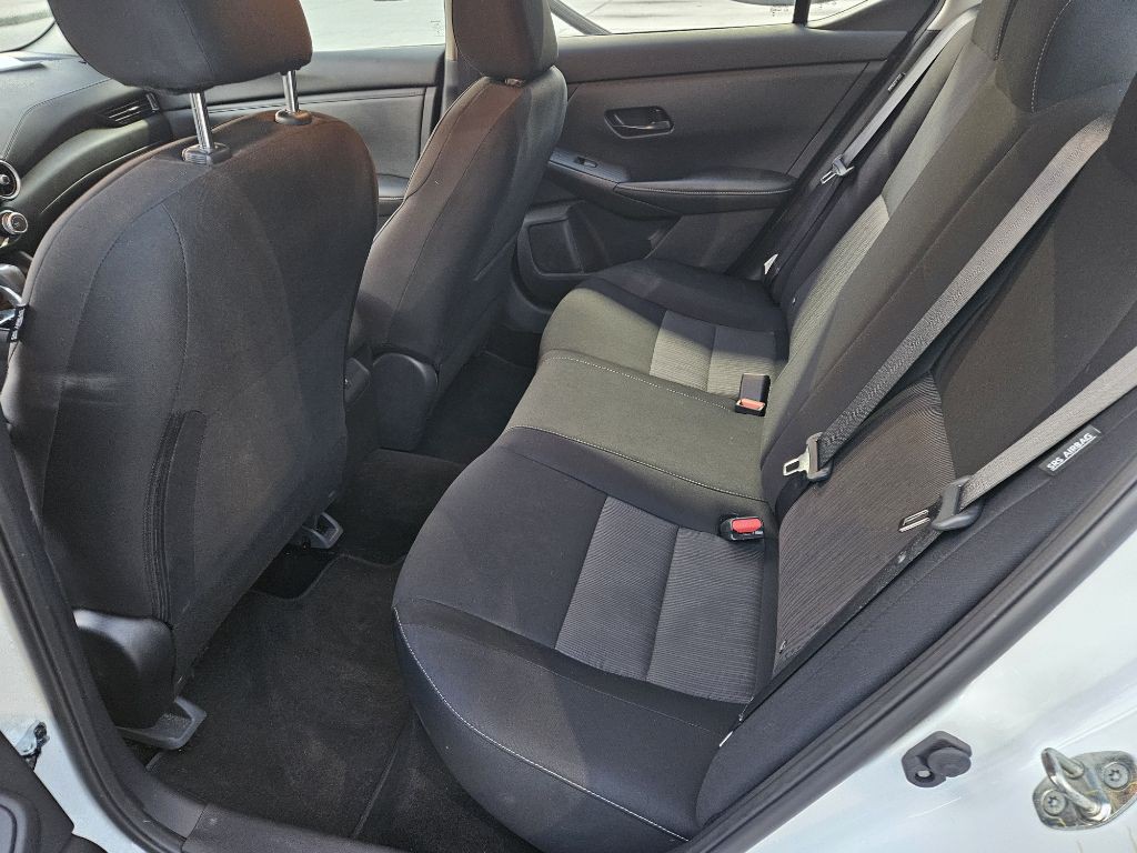 2025 Nissan Sentra Image 8