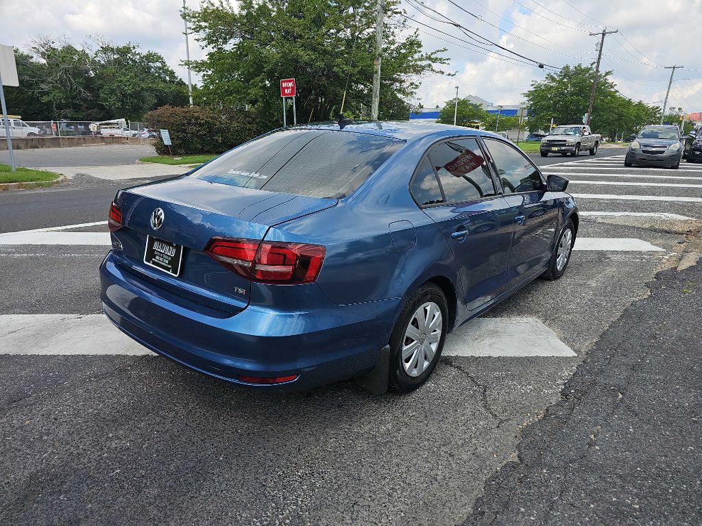 2016 Volkswagen Jetta Image 5