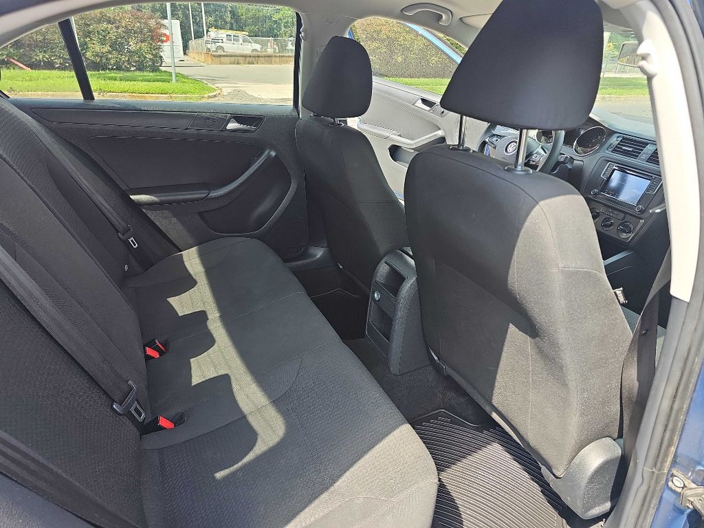2016 Volkswagen Jetta Image 14