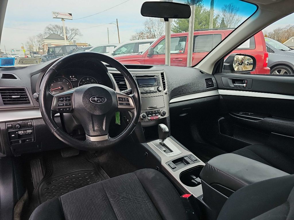 2013 Subaru Outback Image 11