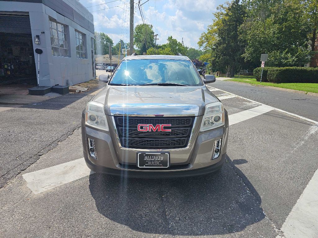 2011 GMC Terrain Image 2