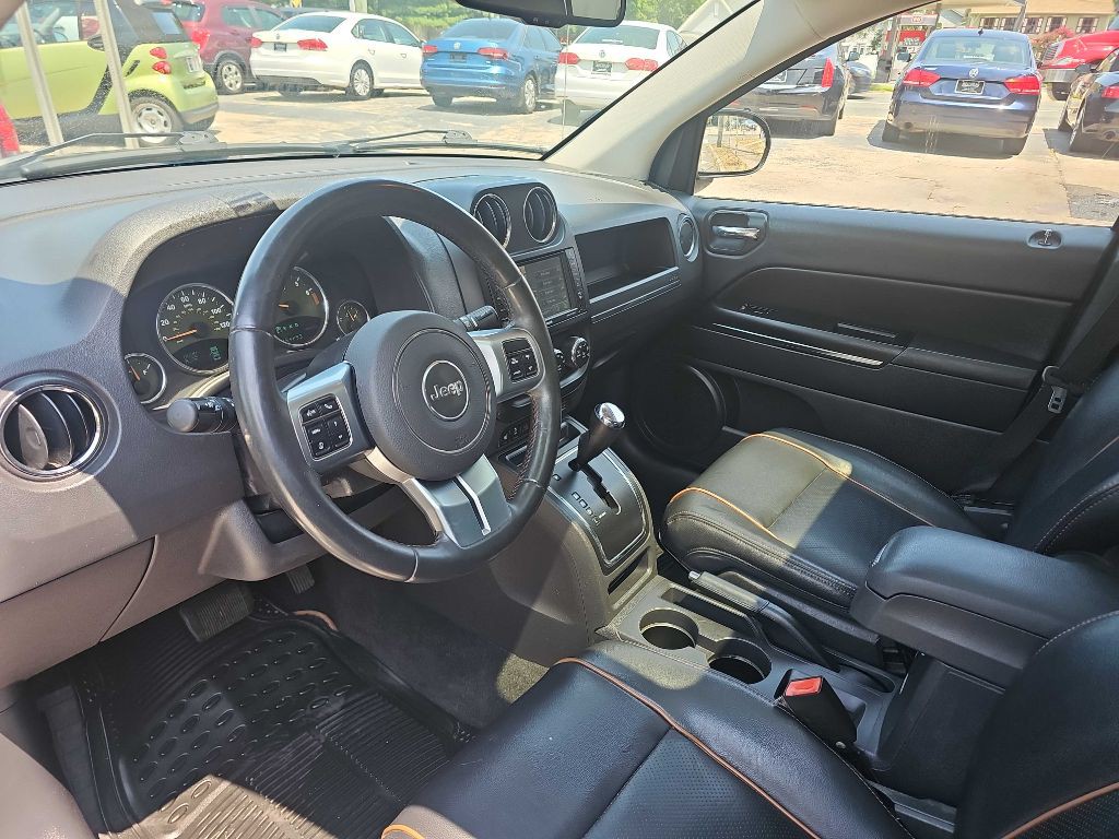 2011 Jeep Compass Image 9