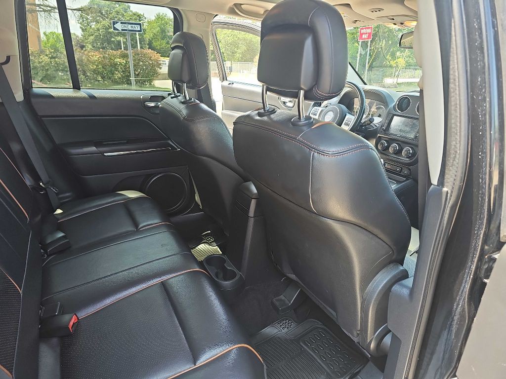 2011 Jeep Compass Image 15