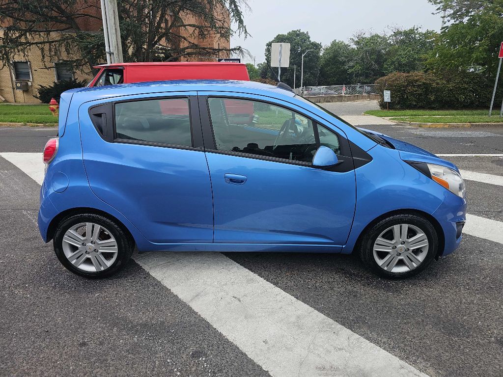 2015 Chevrolet Spark Image 4