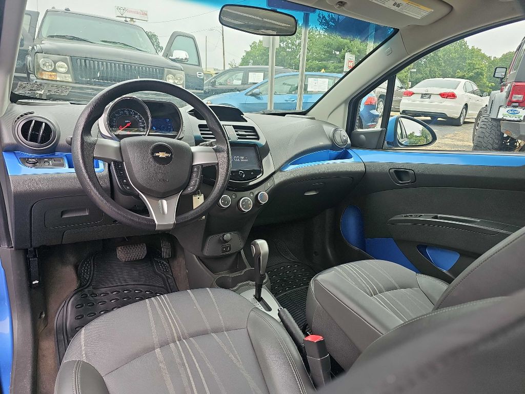 2015 Chevrolet Spark Image 11