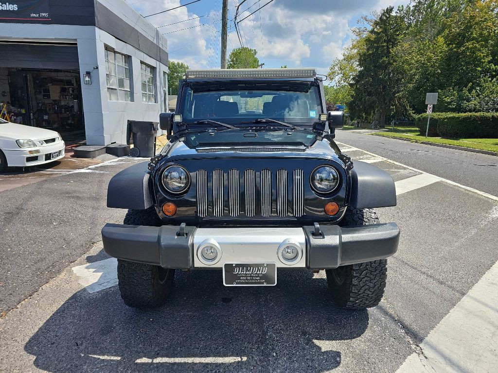 2011 Jeep Wrangler Image 2