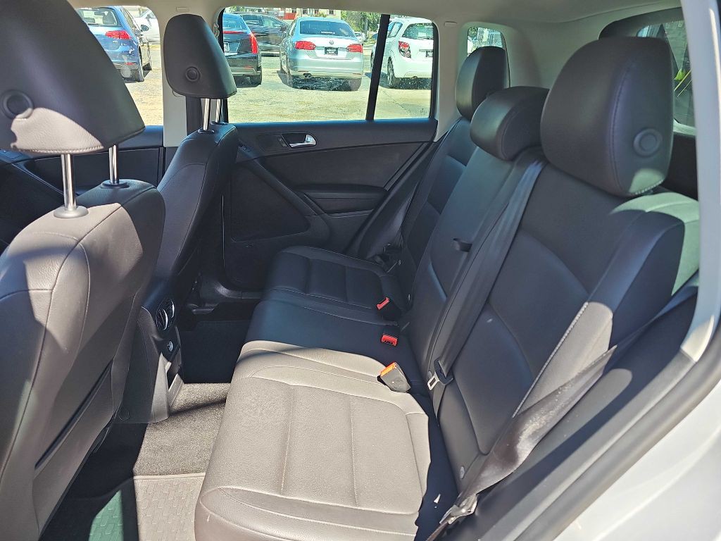 2015 Volkswagen Tiguan Image 12
