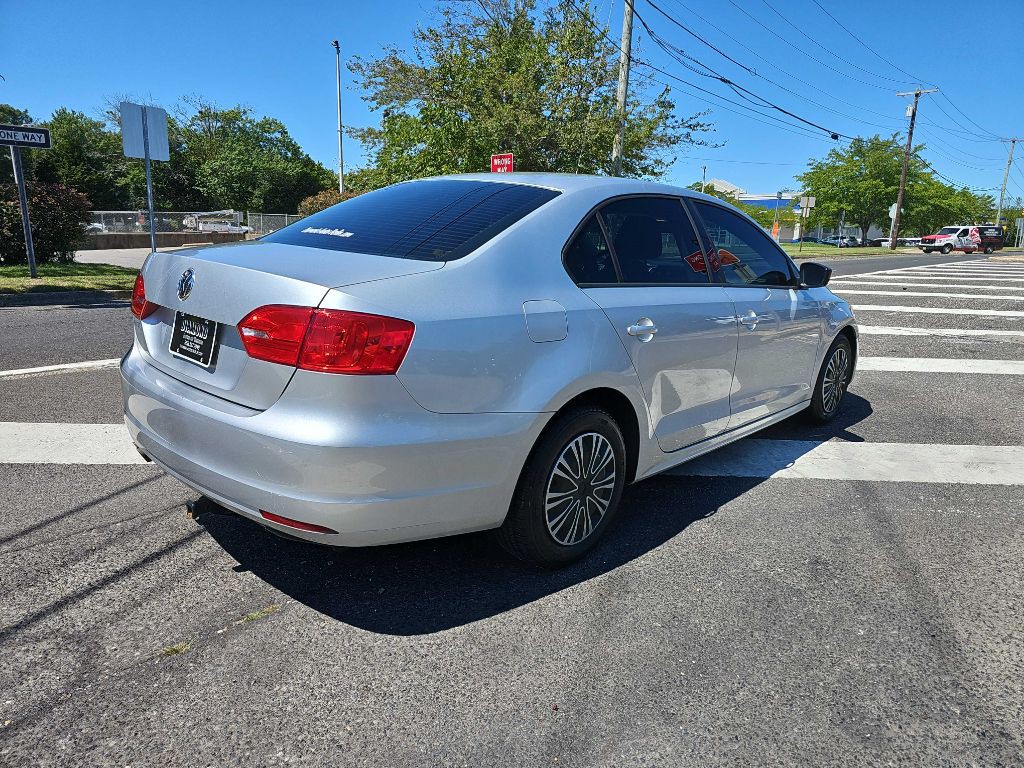 2013 Volkswagen Jetta Image 5