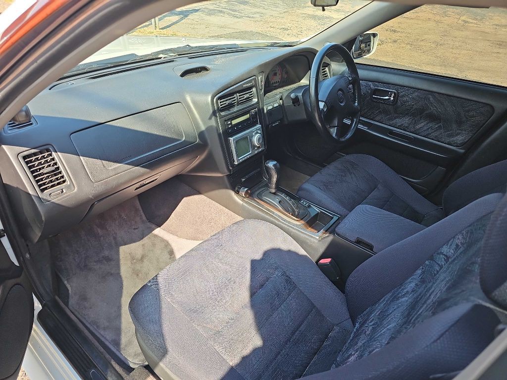 1998 Nissan Stagea Image 9