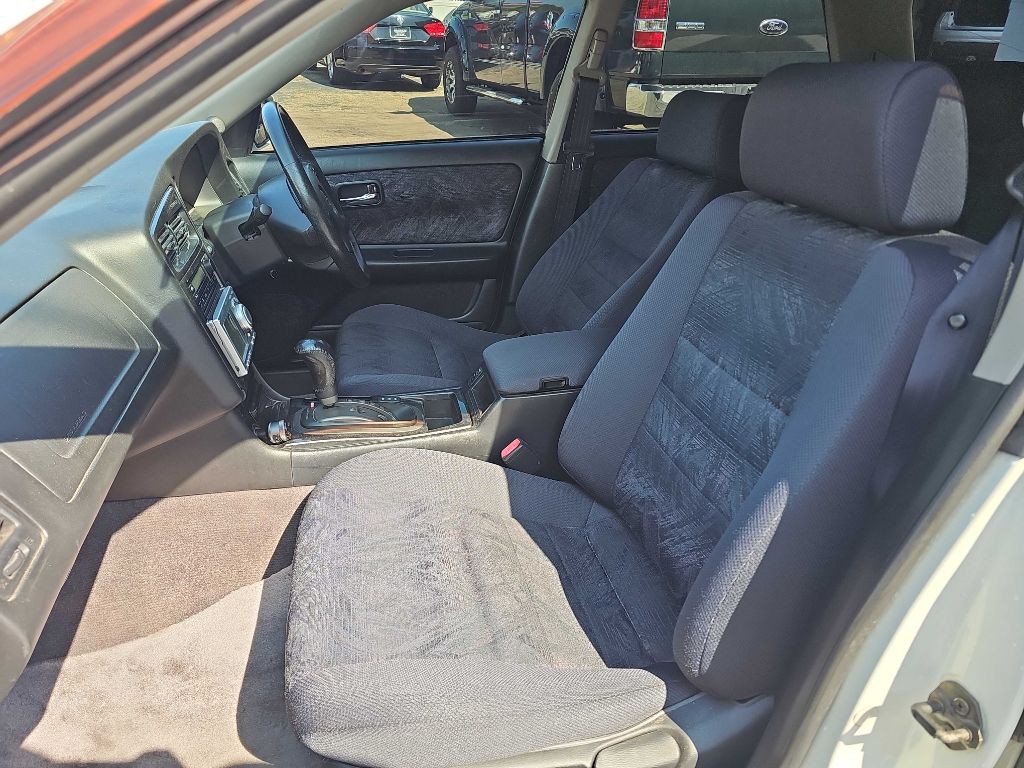 1998 Nissan Stagea Image 10
