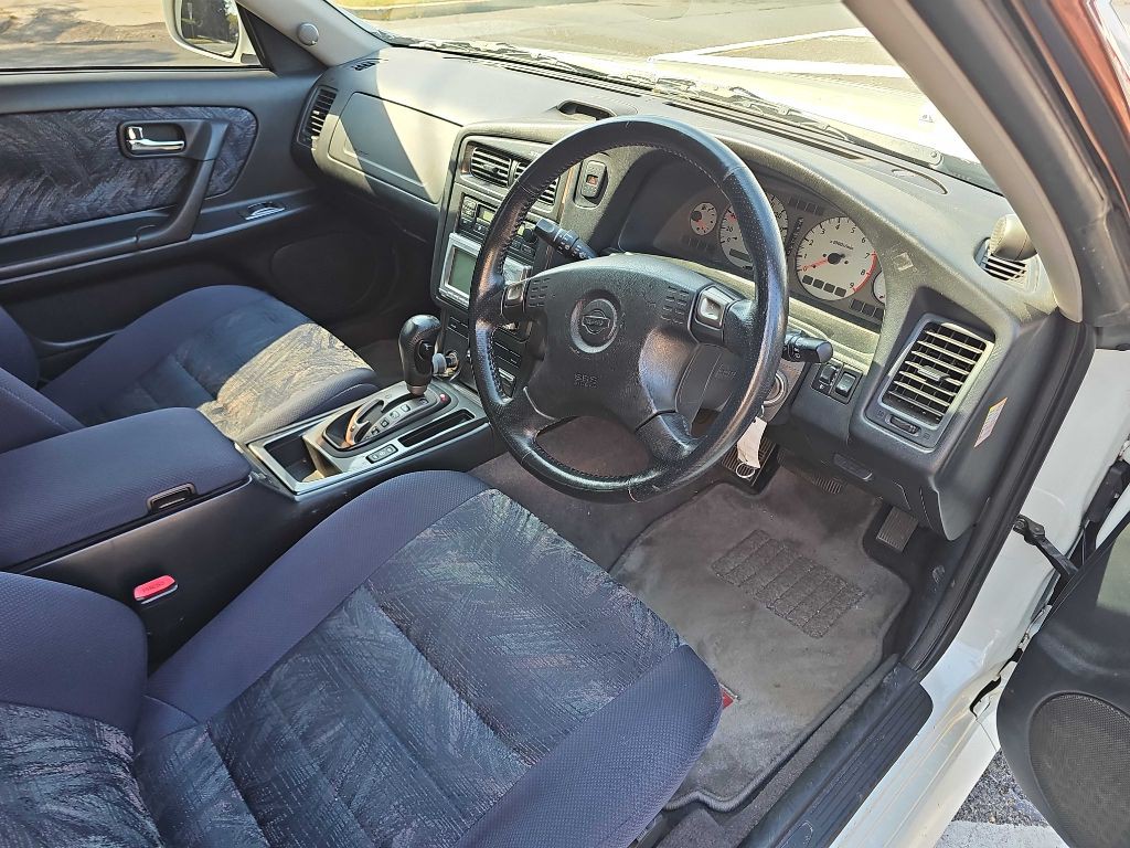 1998 Nissan Stagea Image 16