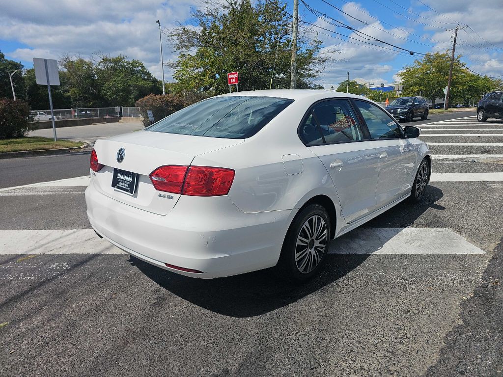 2012 Volkswagen Jetta Image 5