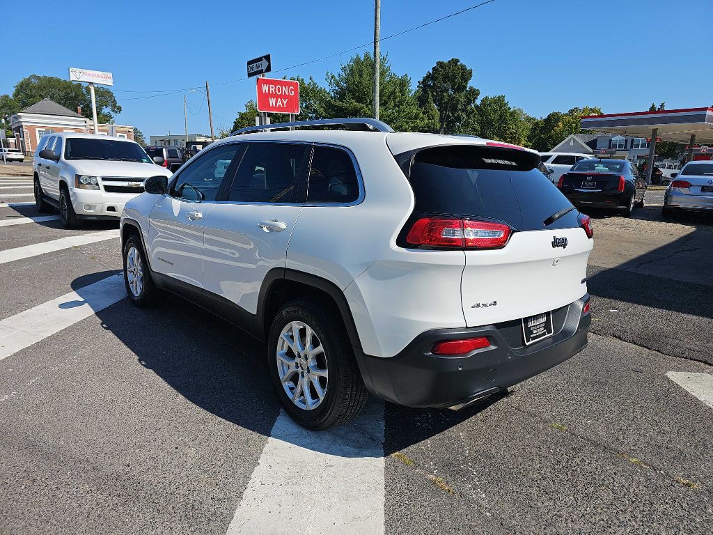 2017 Jeep Cherokee Image 7