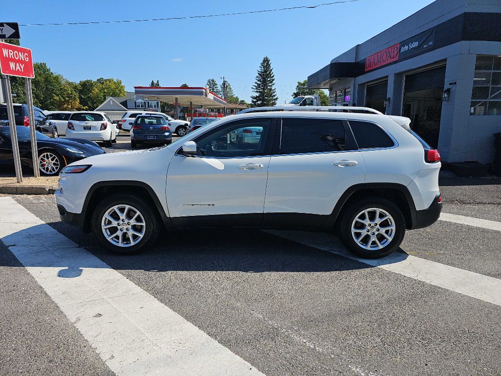 2017 Jeep Cherokee Image 8