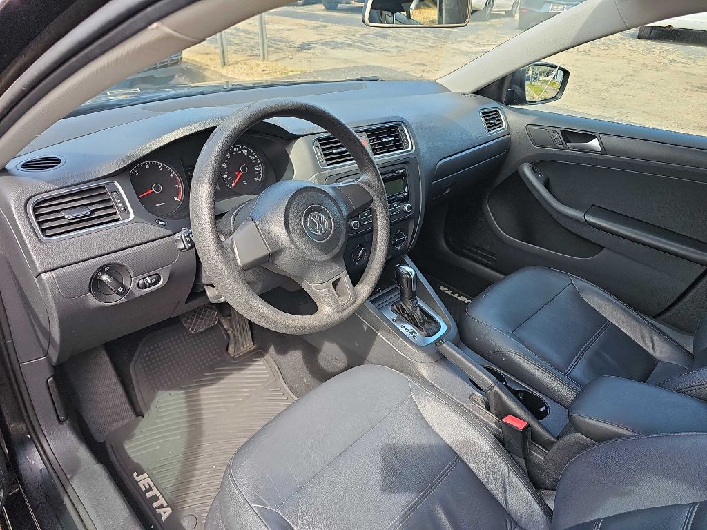 2013 Volkswagen Jetta Image 9