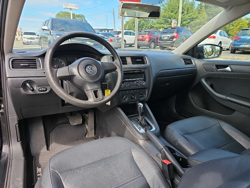 2013 Volkswagen Jetta Image 11