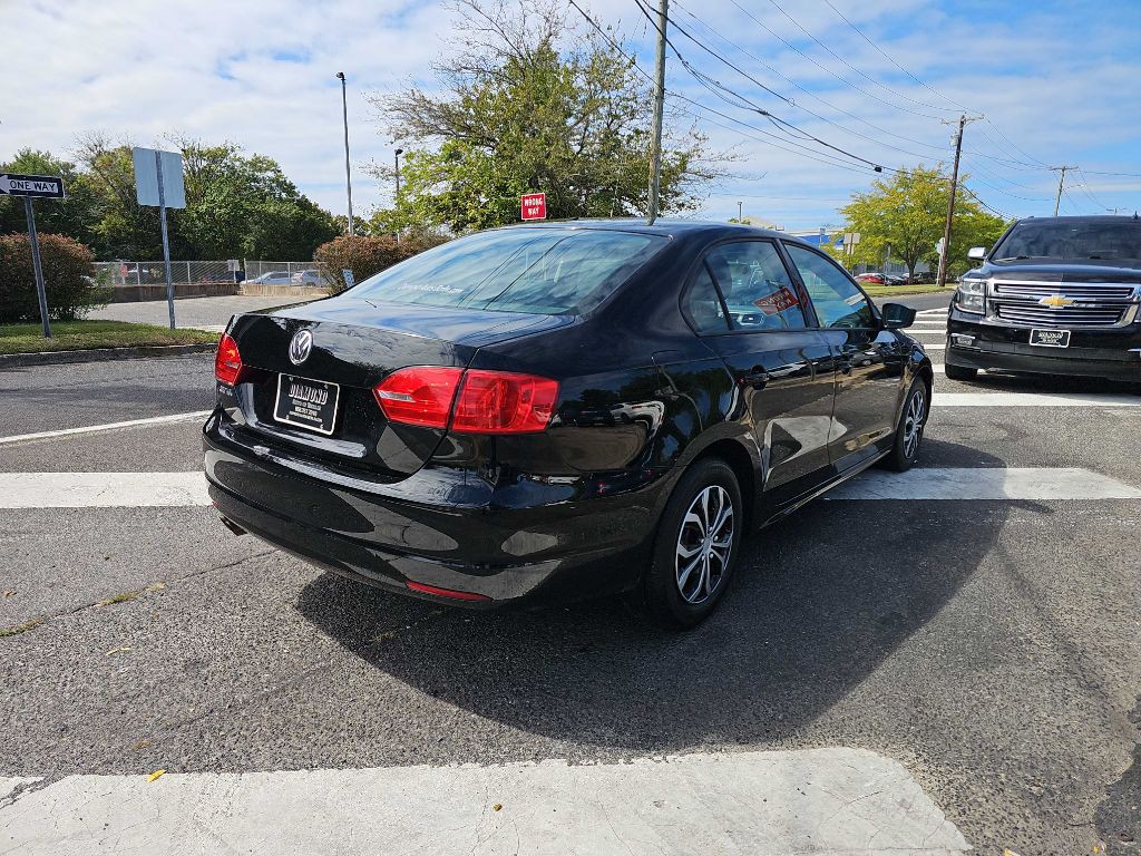 2013 Volkswagen Jetta Image 4