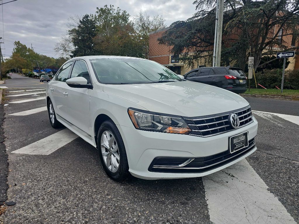 2016 Volkswagen Passat Image 3