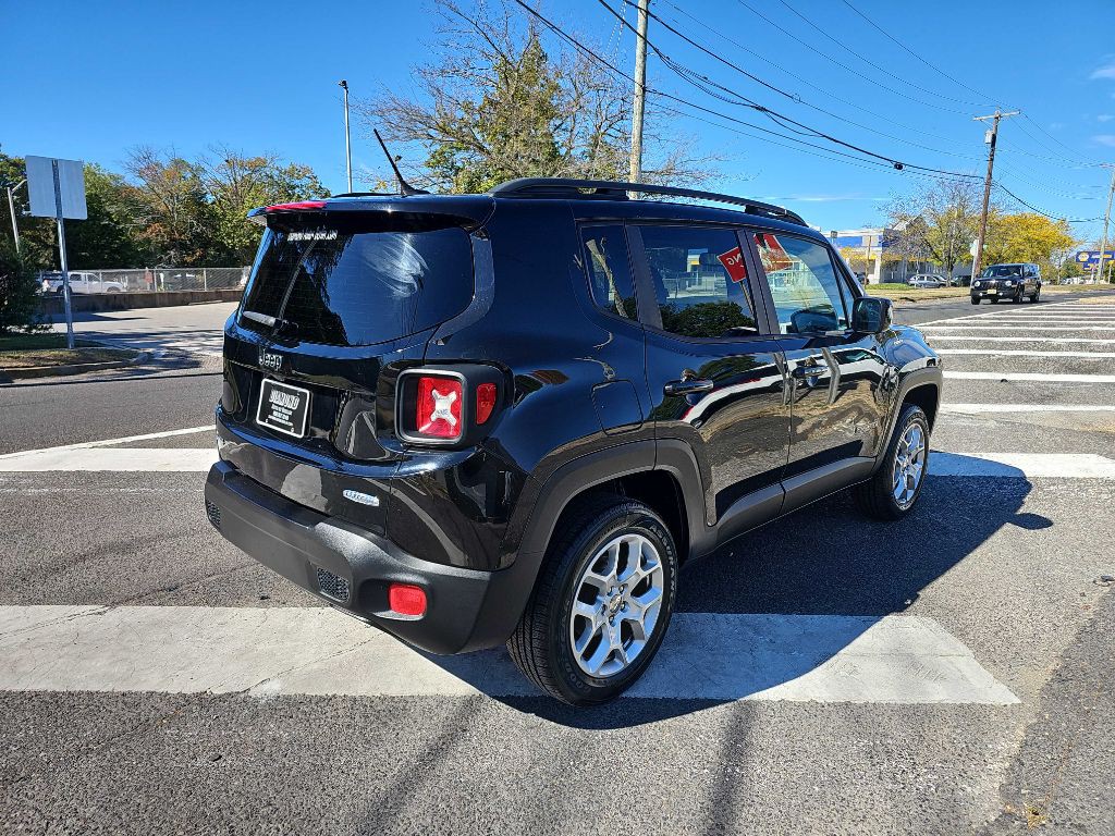 2017 Jeep Renegade Image 5