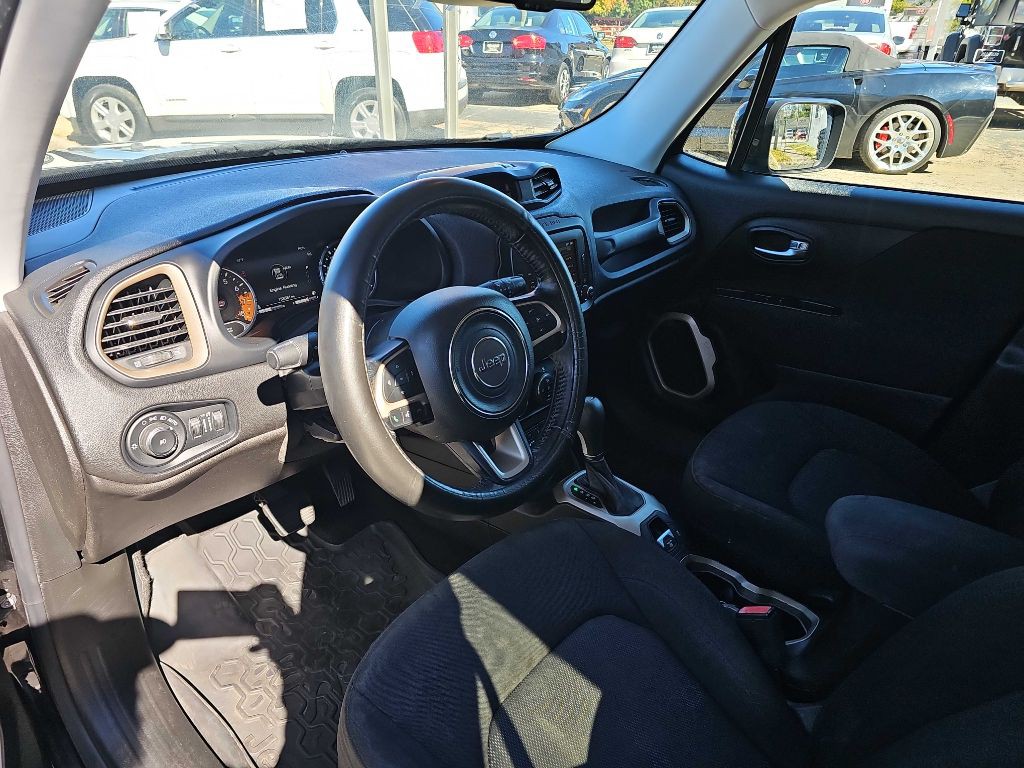 2017 Jeep Renegade Image 9