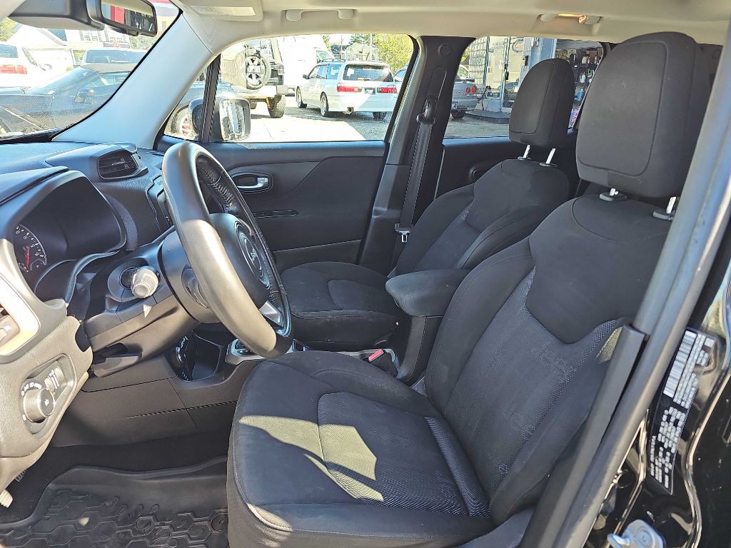 2017 Jeep Renegade Image 10