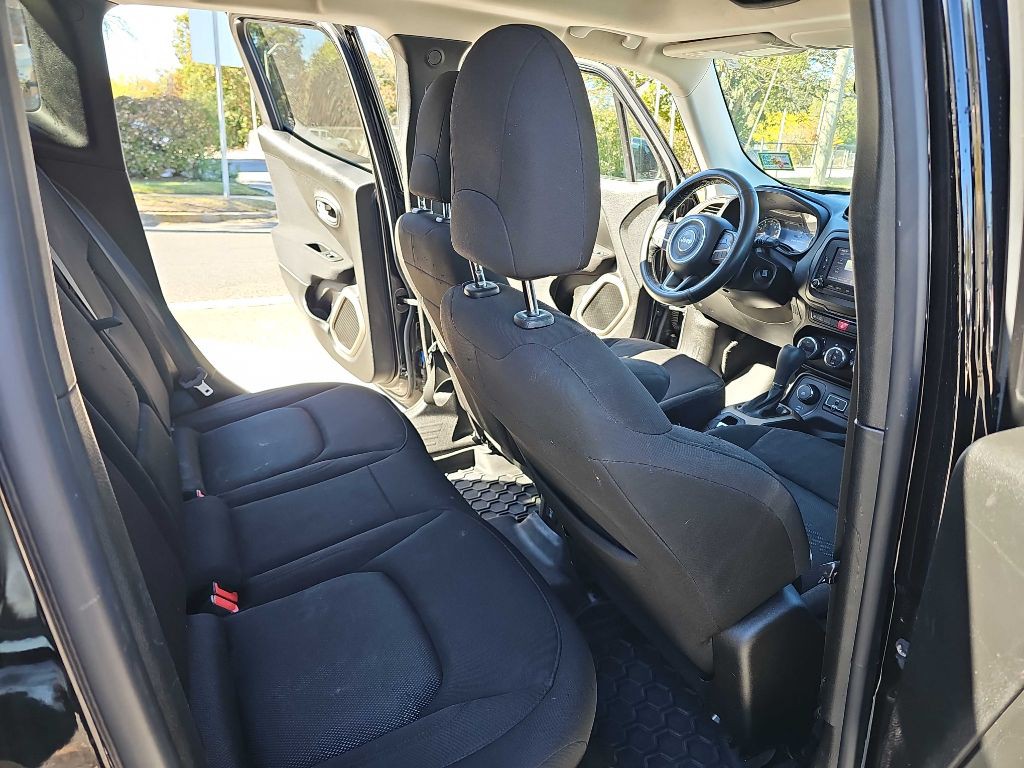 2017 Jeep Renegade Image 14