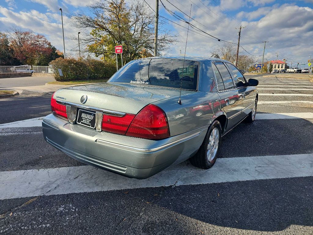 2005 Mercury Grand Marquis Image 5