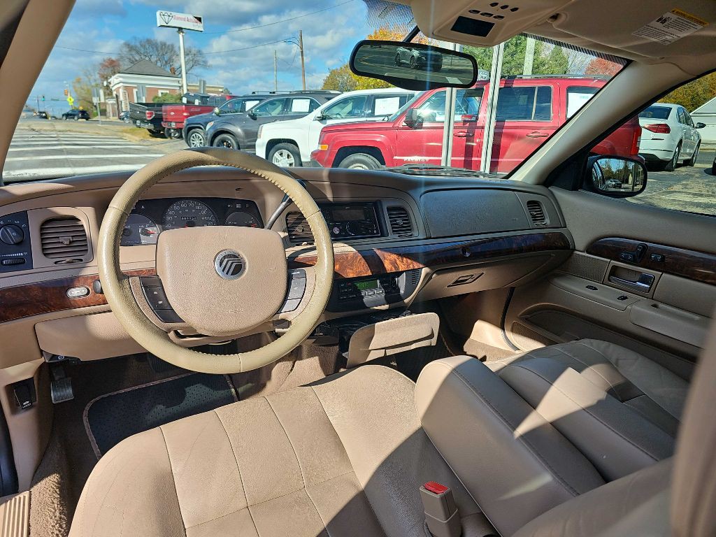2005 Mercury Grand Marquis Image 11