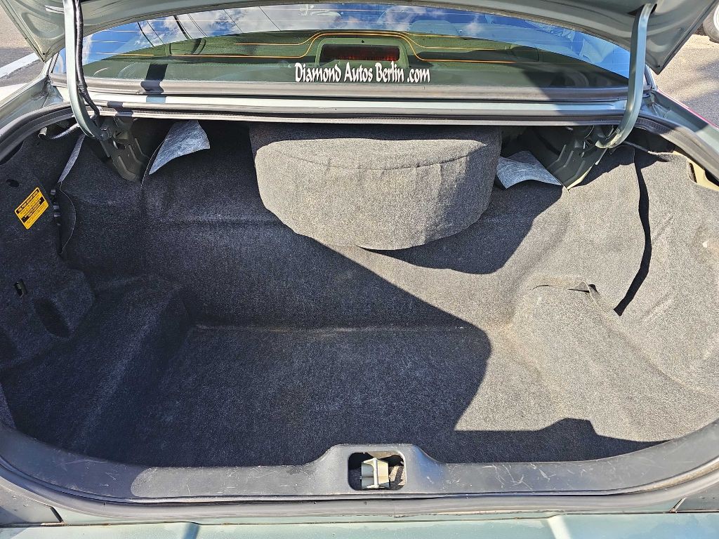 2005 Mercury Grand Marquis Image 13