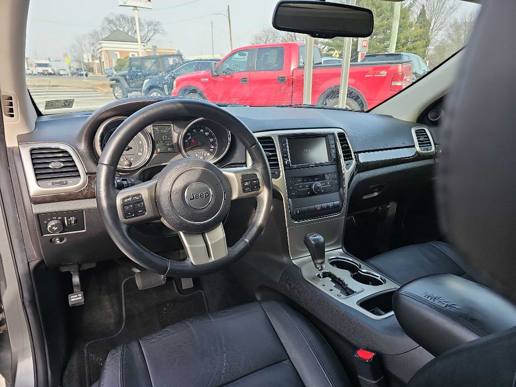 2012 Jeep Grand Cherokee Image 11