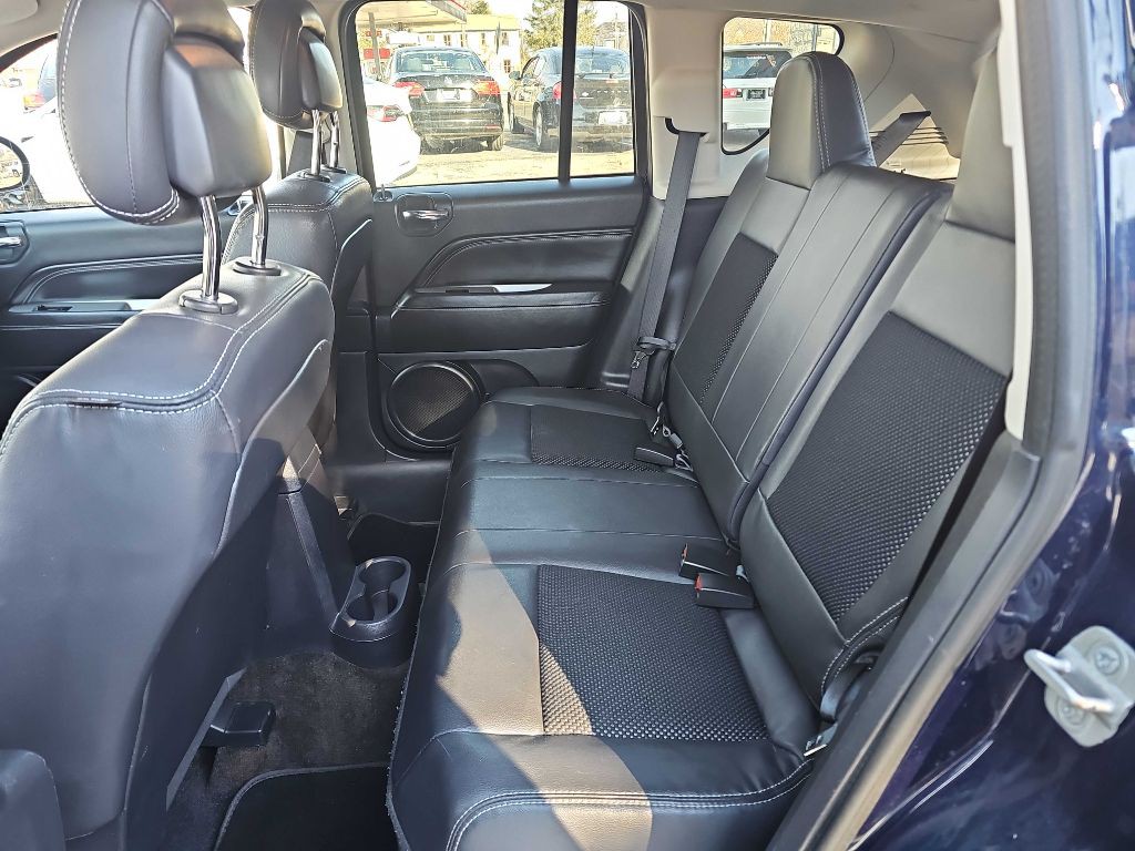 2014 Jeep Compass Image 12