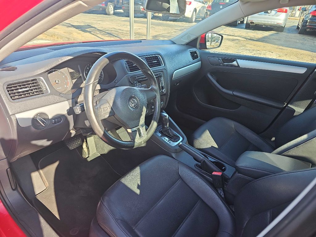2014 Volkswagen Jetta Image 9