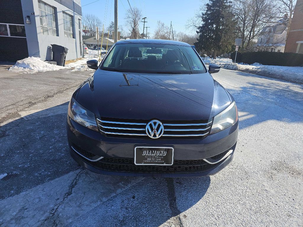 2015 Volkswagen Passat Image 2