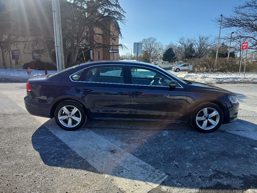 2015 Volkswagen Passat Image 3