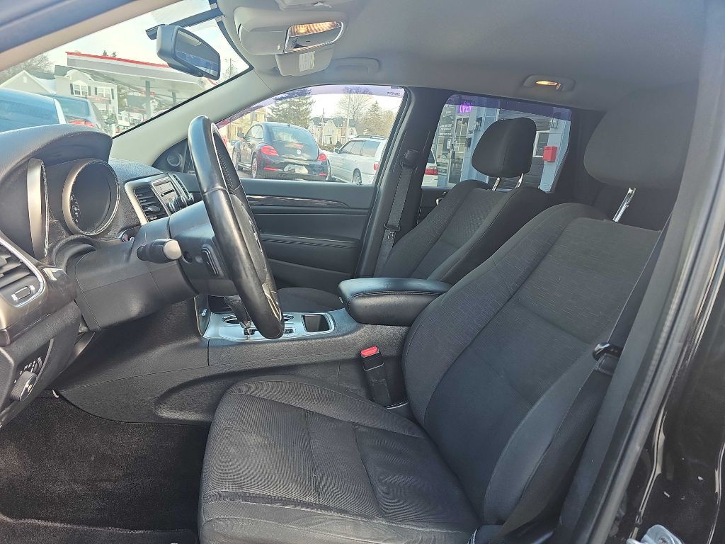 2012 Jeep Grand Cherokee Image 10