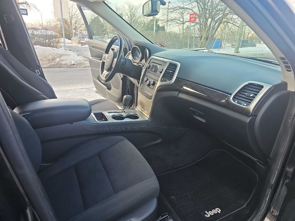2012 Jeep Grand Cherokee Image 14