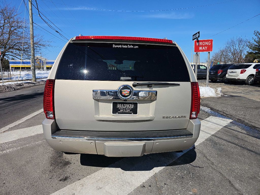 2009 Cadillac Escalade Image 6